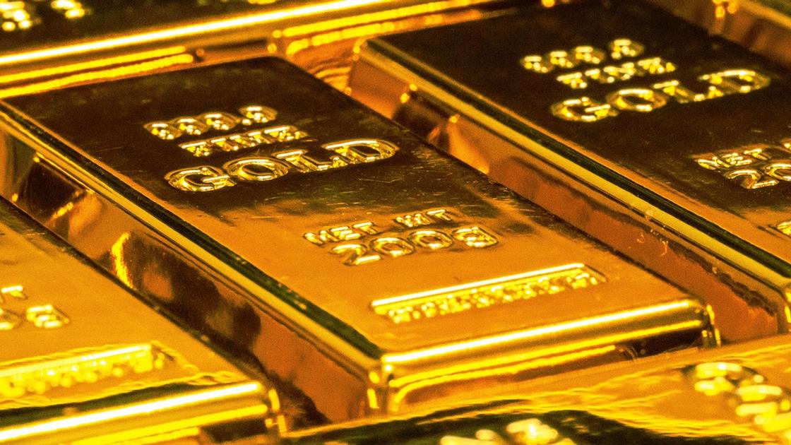 Why a selloff in gold and silver is dragging bitcoin down